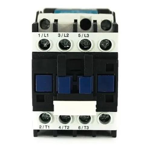 Contator de potência trifásico utilizado em comandos elétricos industriais